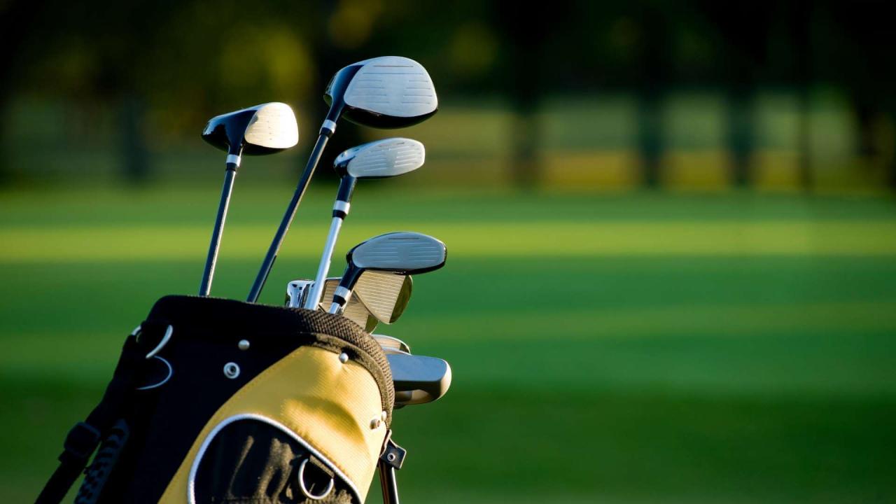 Essential Golf Equipment For Beginners | Oakridge Golf Club